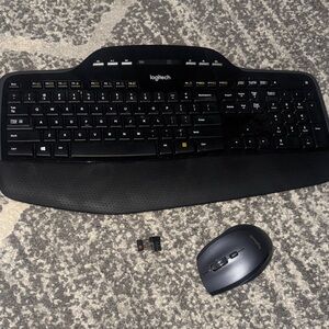 Logitech MK710 Wireless Keyboard and Mouse Combo.